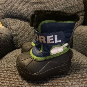 Kids winter boots
